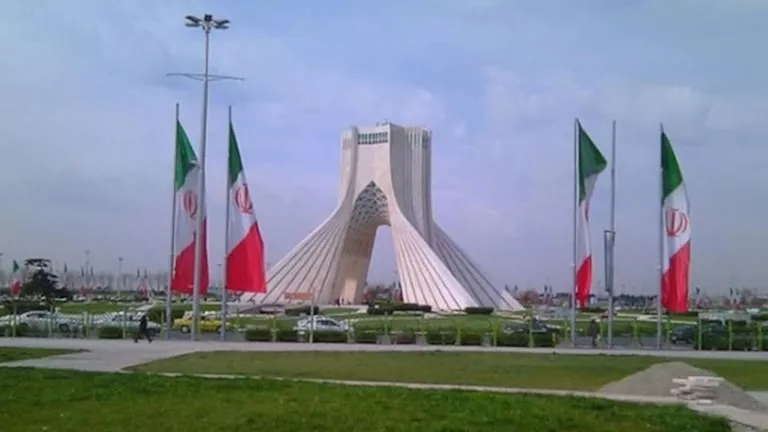 إيران تستدعي القائم بالأعمال الأوكراني بعد هجوم بحر قزوين